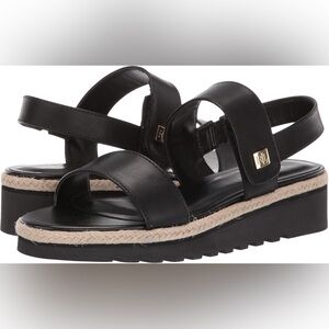 Lauren Ralph Lauren Black Sandals size 7.5 in great condition